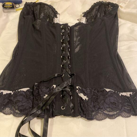 Victoria’s Secret Black & Silver Corset Bustier Lingerie Top Lace Up Back Sz M - Picture 8 of 8
